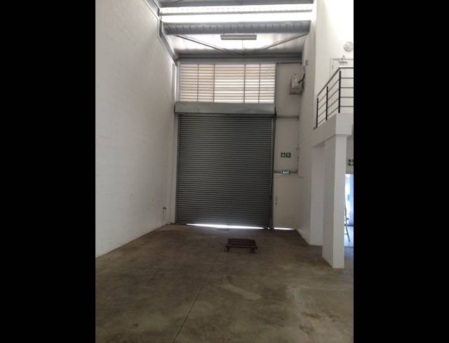 522M² MINI FACTORY TO LET IN RIVERHORSE VALLEY